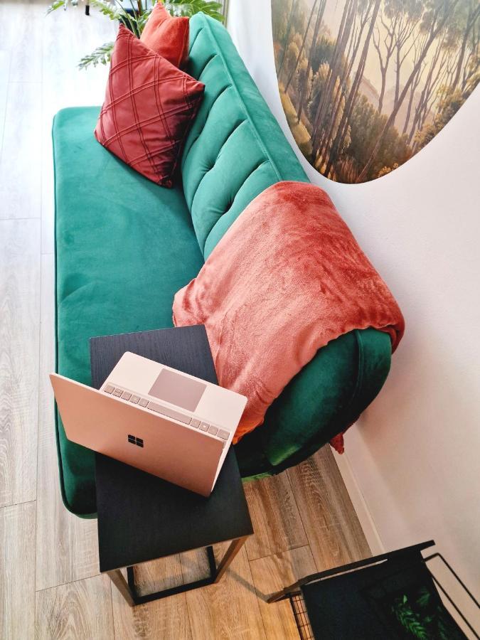 Urban Jungle Studio Apartment Offenbach am Main ภายนอก รูปภาพ